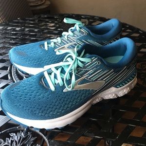 Brooks GTS 19 Shoes